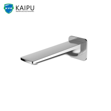 Waterfall spout for bathtub