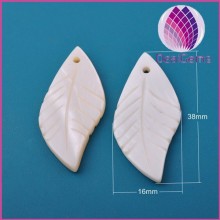 large size shell leaves 18x 36mm / white shell pendant