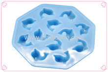Dolphin Ice Cube Tray With 12 Cubes?