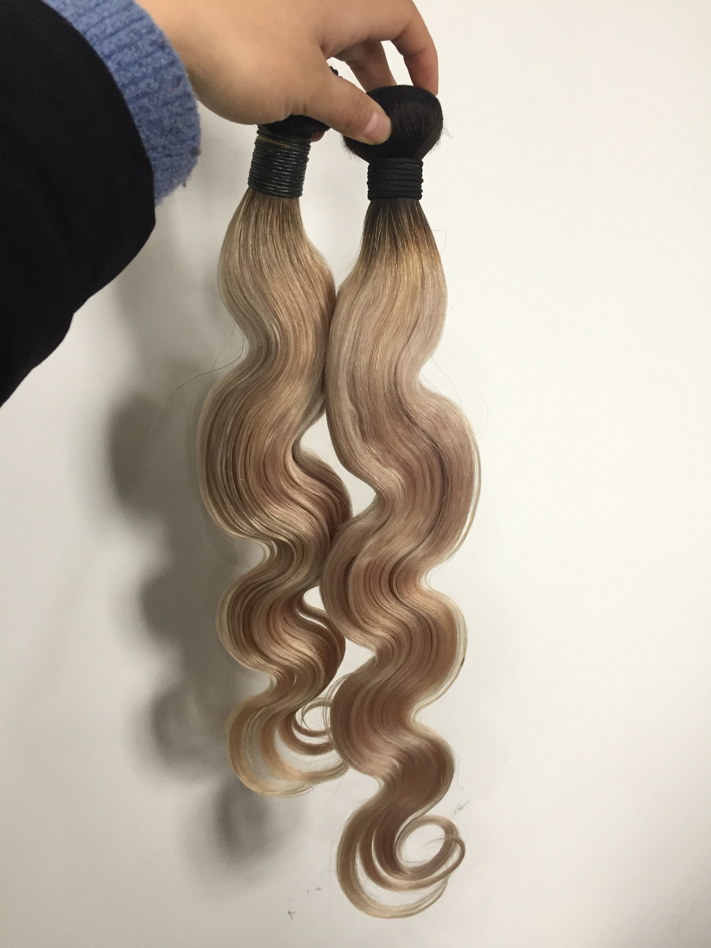 Ombre color 100% cuticle aligned body wave human hair weave bundles mink virgin Brazilian hair weave blonde color body wave