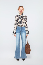 The Irregular pattern blouse