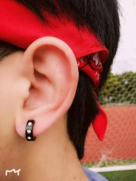 sizeable hat beautiful elegant