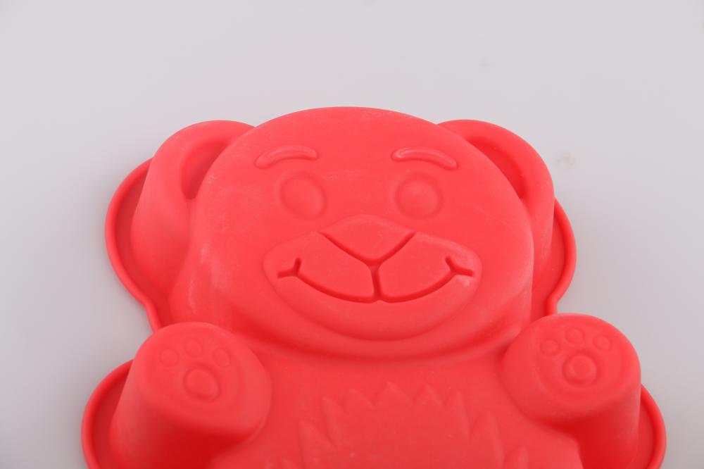 Bear shape baking mold