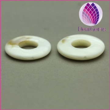 wholesale natural shell pendant 25*25mm flower shape bead