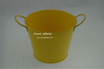 gift item flower pot