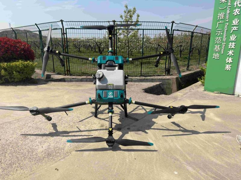 4-Axis with Agricultural Drone 40 Liters
