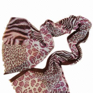 Fashionable scarf, fashionable, in modal and silk/modal or wool/modal and blended