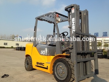 best quality FD30 diesel fork lifts price