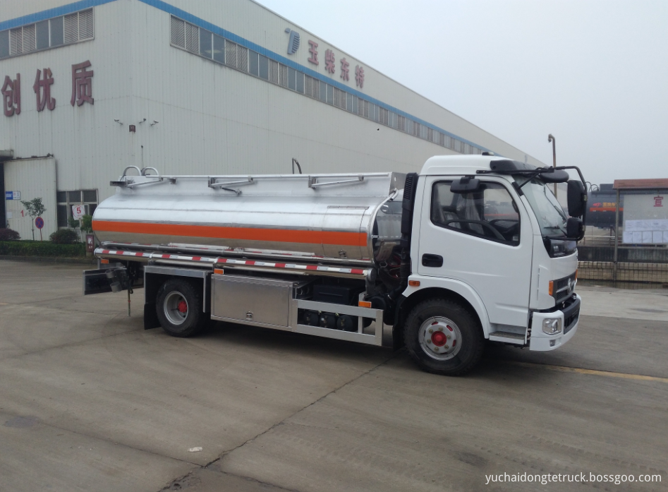 7CBM aluminum refueling tank truck