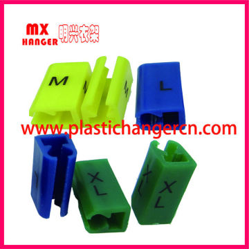 Plastic sizer,marker for hanger, hanger sizer