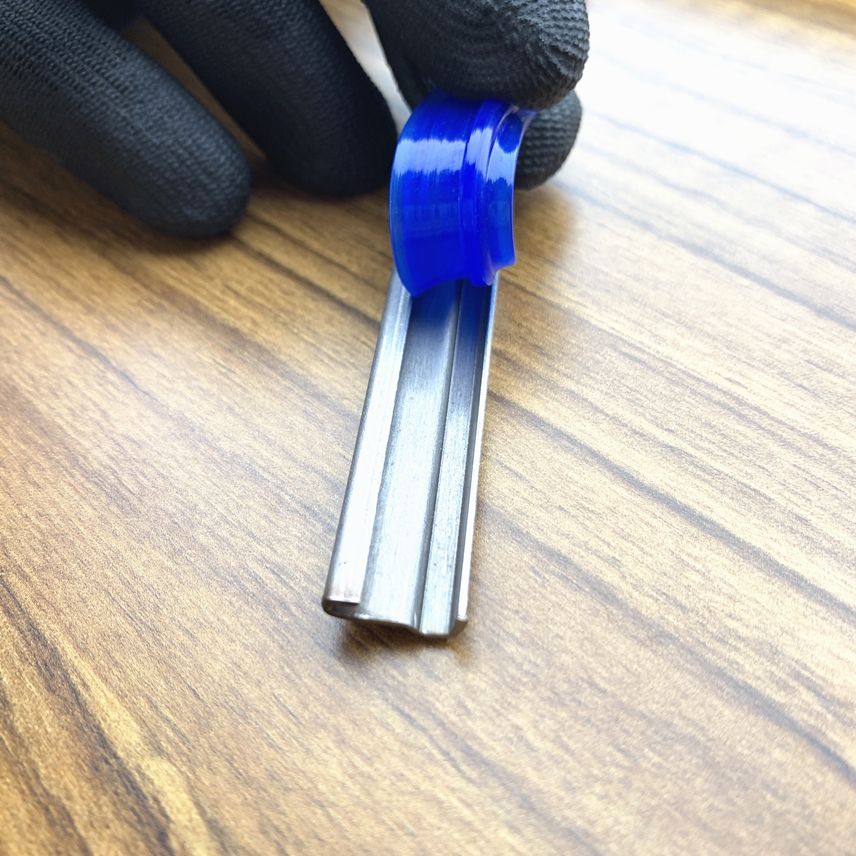 Factory manufacturing polyurethane rubber strip red/white wiper lip