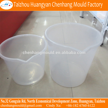 Plastic container mold manufacturer