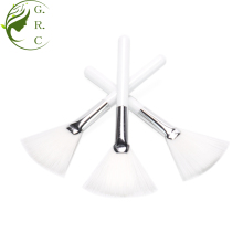 Custom Mini Makeup Fan Brush For Makeup