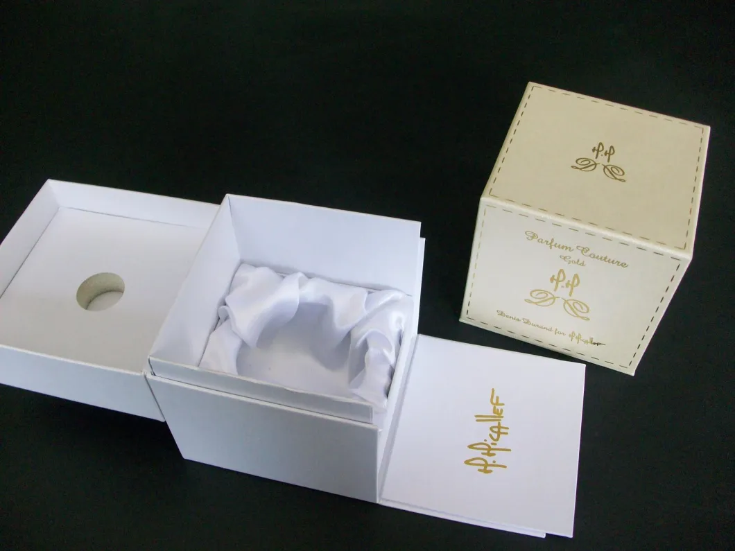 Luxury Perfume Cosmetics Packaging Folding Magnetic Gift Box with Blister, EVA or Flocking Foam Insert