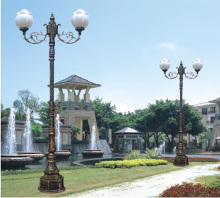 Cast Aluminum Garden Lamp