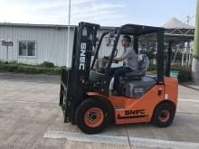 New 2.5Ton Diesel Powered Forklift