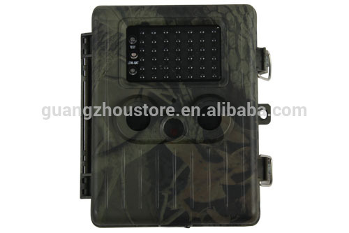 Digital trail camera operare both day and night GZ37-0001