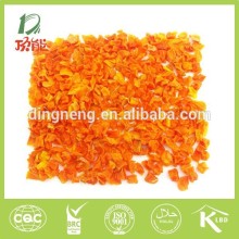 Dried carrot flake 10x10mm from base plant without any additive