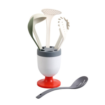 Juego de utensilios de cocina con soporte