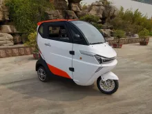 EEC L2e Electric Tricycle Scooter Car