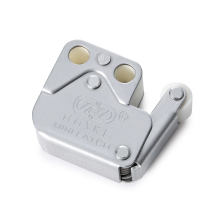 Freestanding oven drawer handle-free door lock