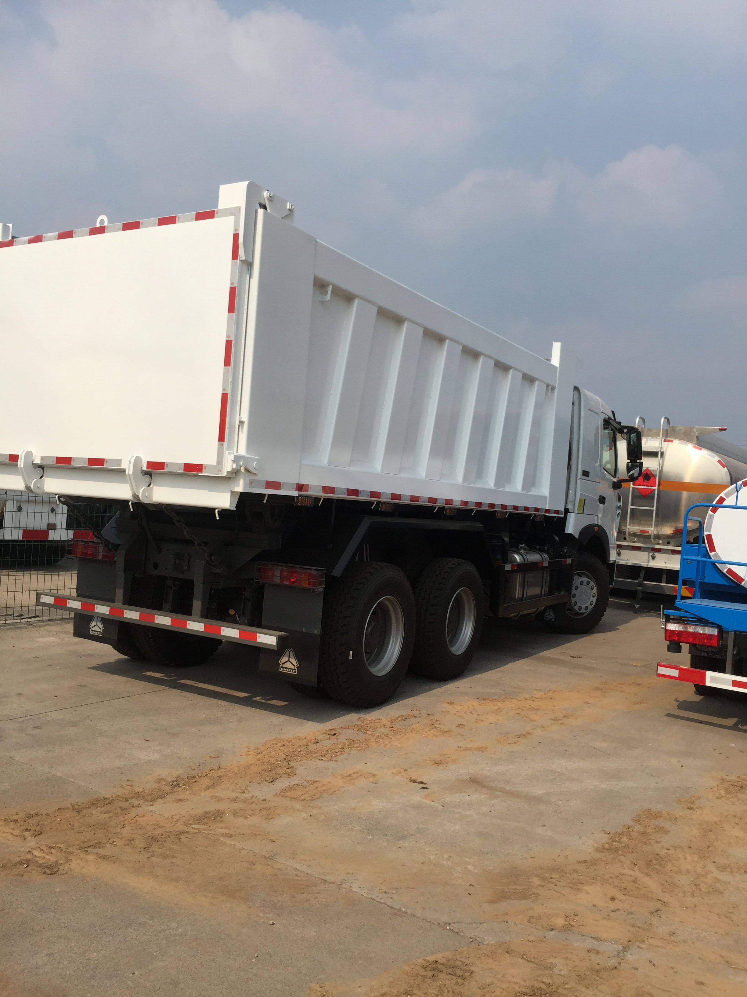 camion benne 02 dump truck 02