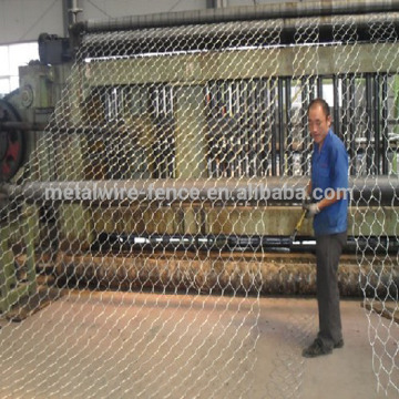 Sangkar batu Galvanis atau dilapisi PVC Gabion