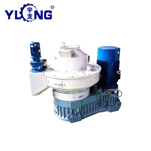 Sludge pellet making machine