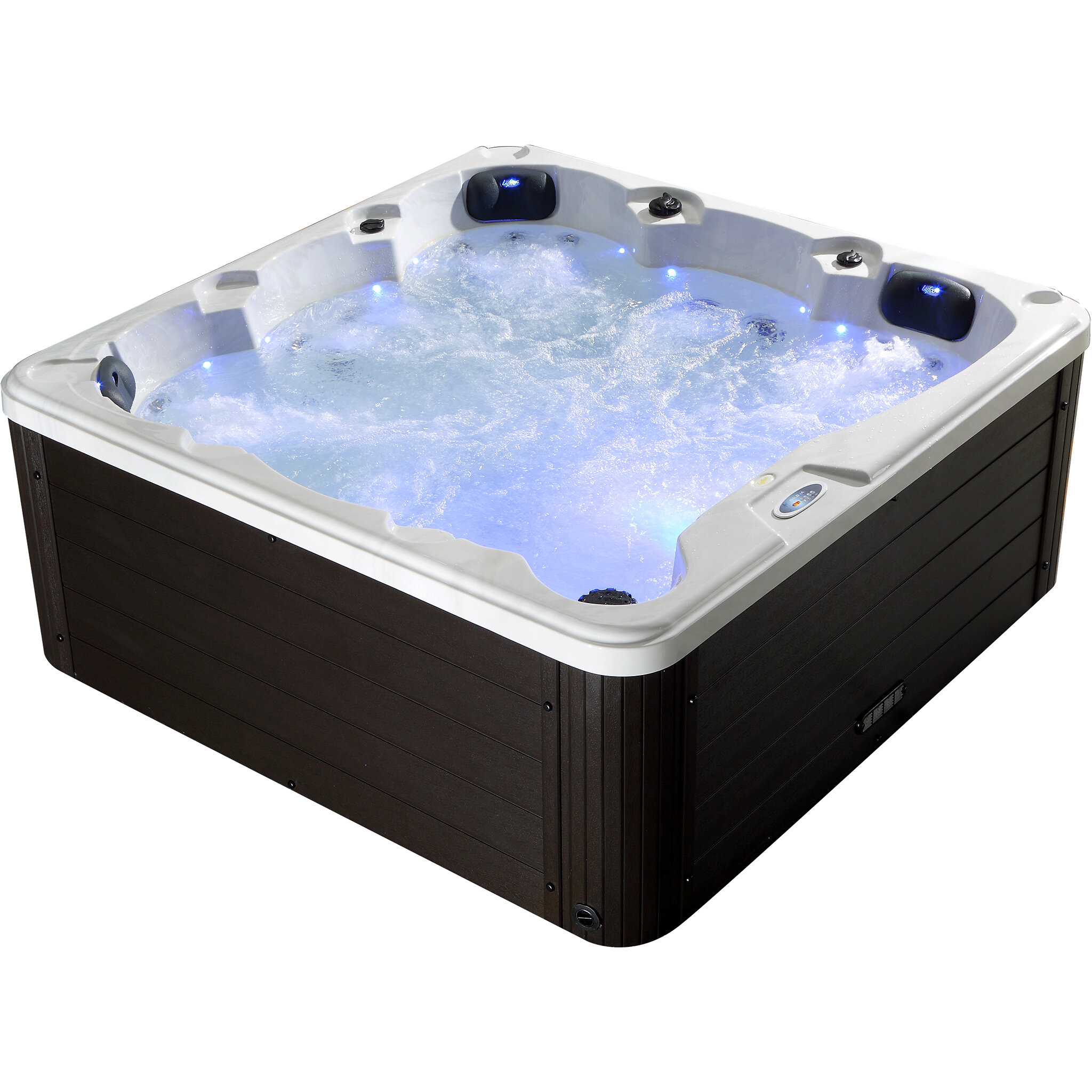 jacuzzi vs hot tubs