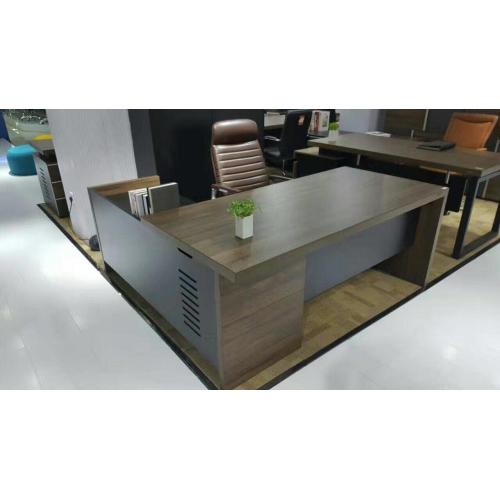 Corner office desk with sturdy material