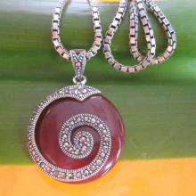 925 Thai silver marcasite pendant  with garnet