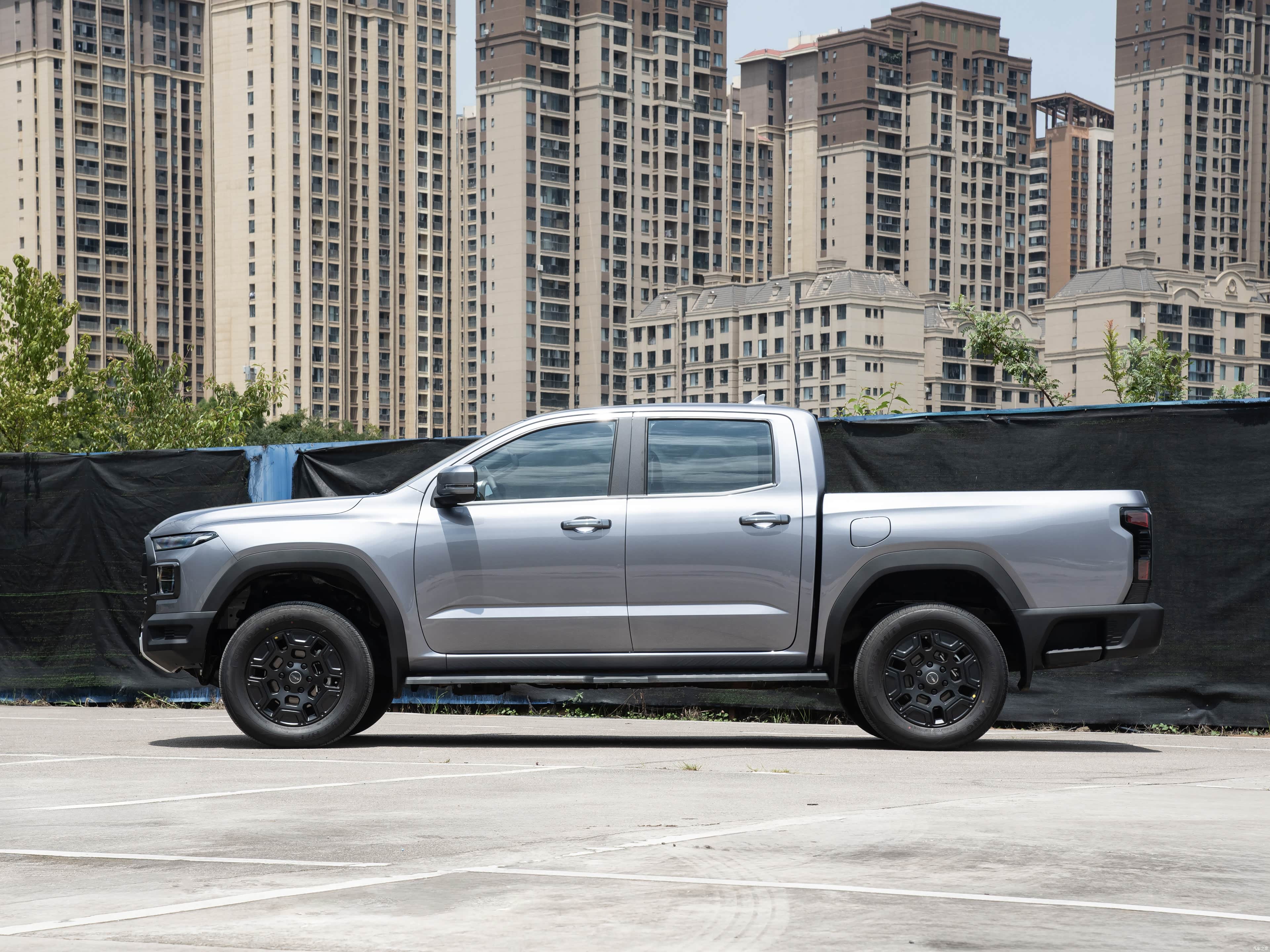 Чері покладається -3 Chery RELY -3