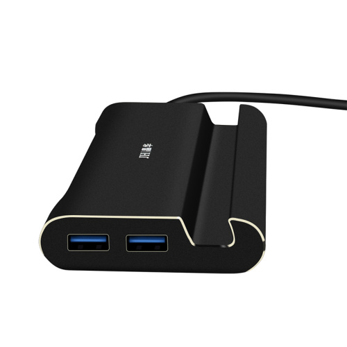 Carga del adaptador USB-C Hub 7-en-1 con USB 3.0