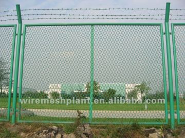 kinds of metal fence mesh/railways/airport/schoolyard fence mesh