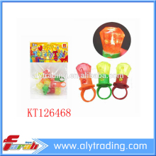 2016 New procduct plastic Lightning diamond ring party samll toys