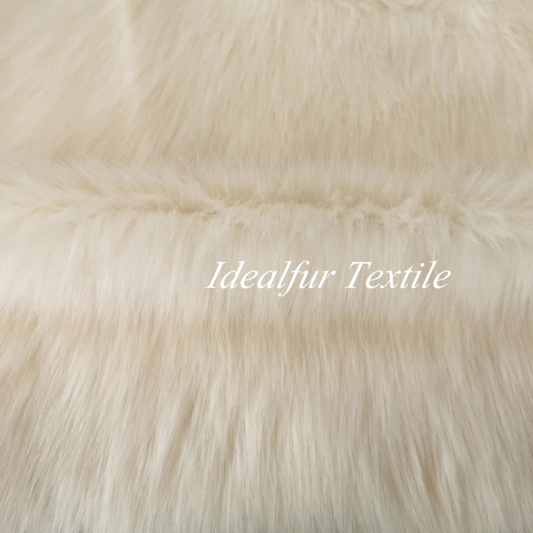 Super Soft Modern Smooth Fox Faux Fur Fabric for Garments