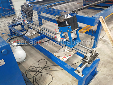 Welded steel wire mesh netting machine for chicken cage