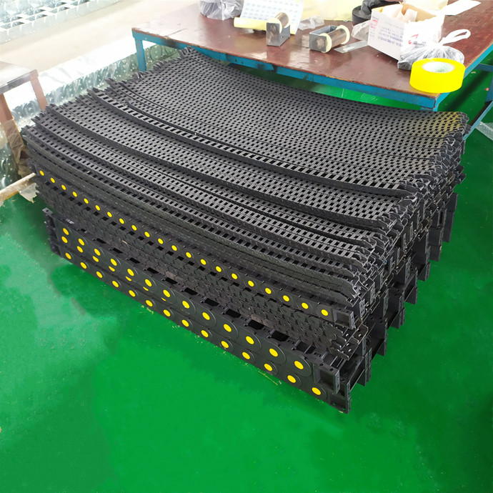 High quality open nylon cable drag chain used for CNC machine tools