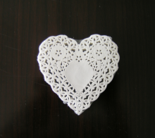 heart kraft paper doily 4.5inch