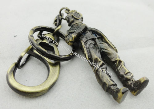 Scuba Diving Metal Pewter Promotional Keychain With Antique Brass Plating For Promotional Gift