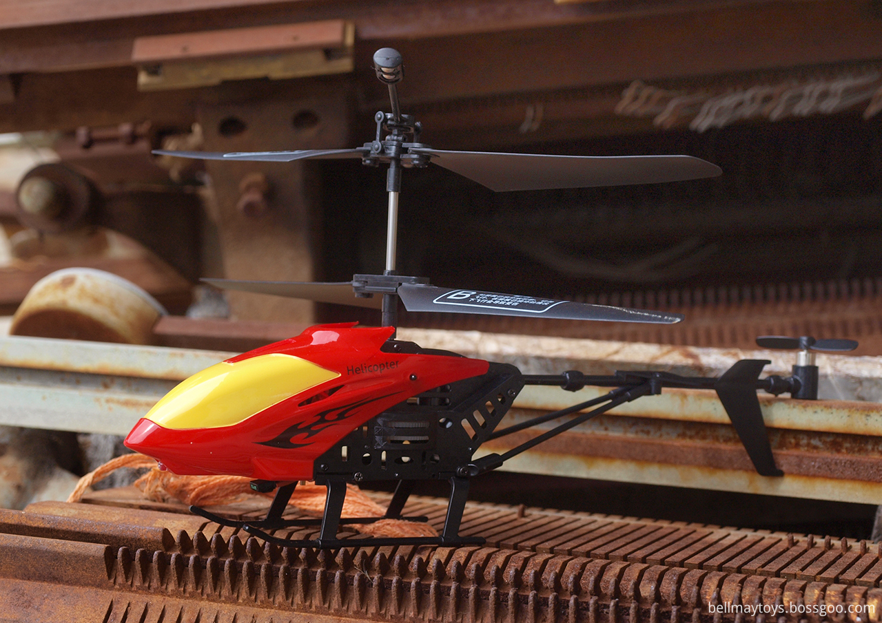 remote control helicopter