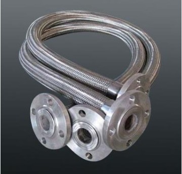 Corrugated metal flexible hose with flange joints