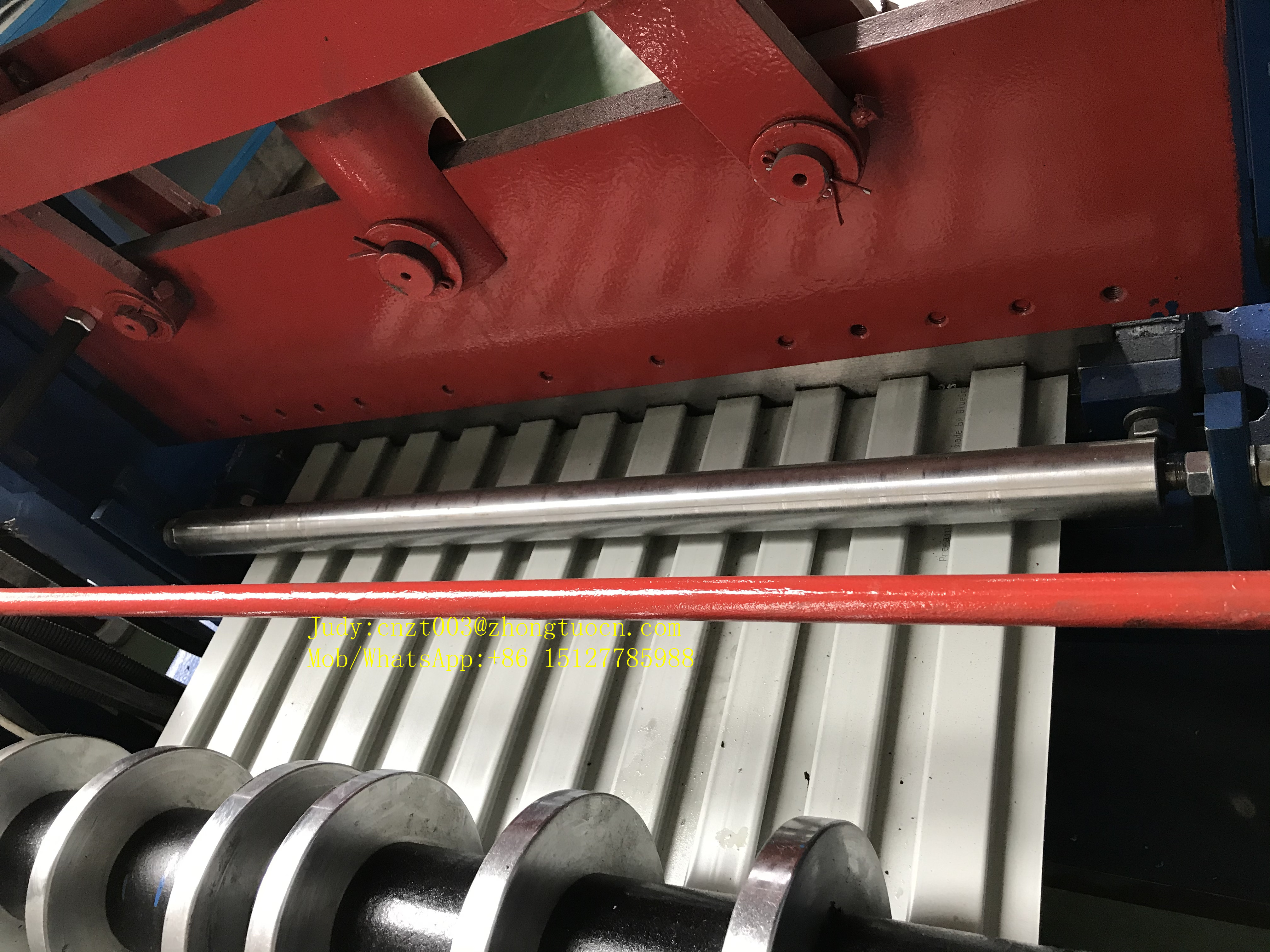 Steel deck roll forming machine for villa house