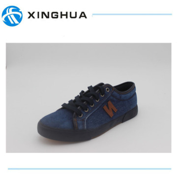 Men′s Rubber Outsole Canvas Shoes