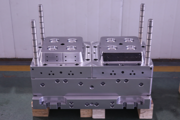 Plastic mold processing and manufacturing