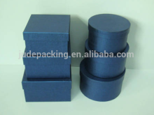 Lid and bottom nesting gift boxes