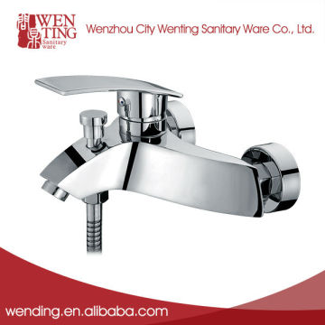 China Polished deck mounted discount bathroom faucet