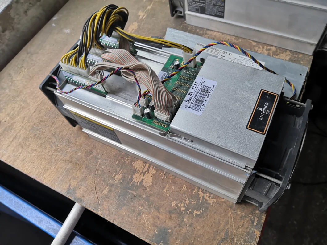 Ready to Ship S9 S9I S9j 13.5t 14t 14.5t Antminer Blockchain Miners