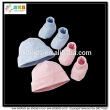 BKD new born hat with newborn booties gift set factory