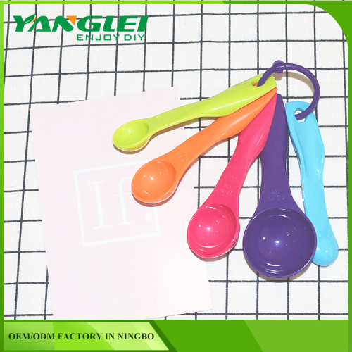 Made of food grade material 5 Size measuring spoon